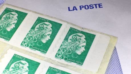 La Poste : le prix des timbres augmentera de 7,4 % en moyenne début 2026
