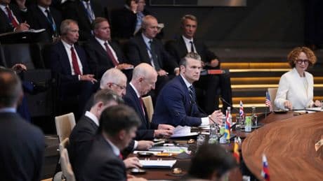 Nato beschließt größtes Aufrüstungsprogramm seit Jahrzehnten