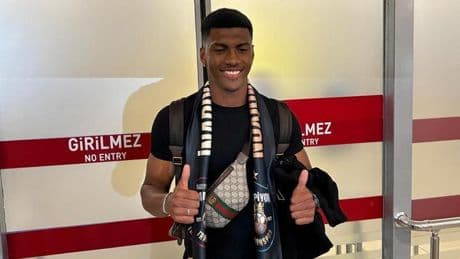 Trabzonspor'un yeni transferi Felipe Augusto Trabzon’a geldi