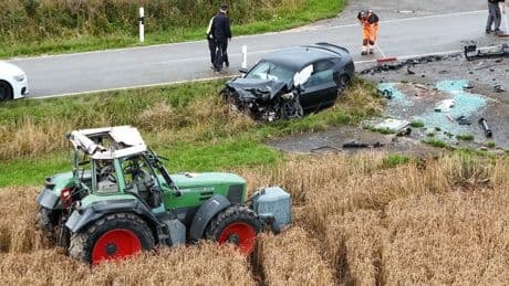 Baden-Württemberg: Traktor überschlägt sich – zwei Kinder schwer verletzt