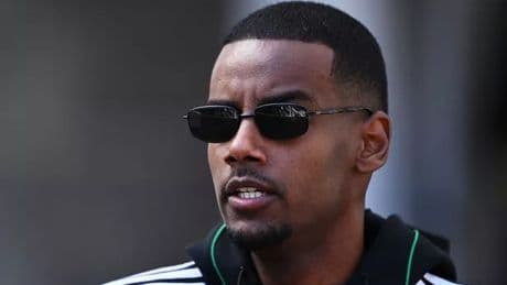 Alexander Isak's transfer preference as Liverpool and Saudi Arabia eye Newcastle star