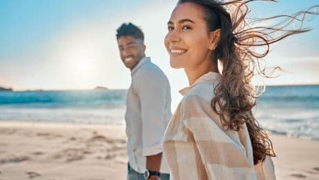 3 Things You Need To Know To ‘Feel Seen’ In Relationships, By A Psychologist