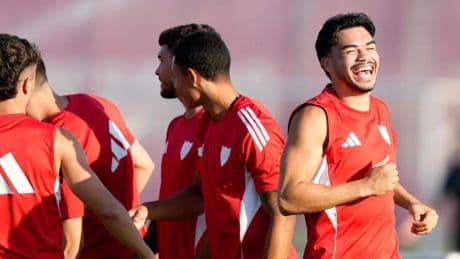 Suazo se entrena por primera vez en el Sevilla