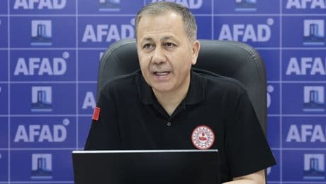 Bakan Yerlikaya'dan orman yangınlarıyla ilgili açıklama