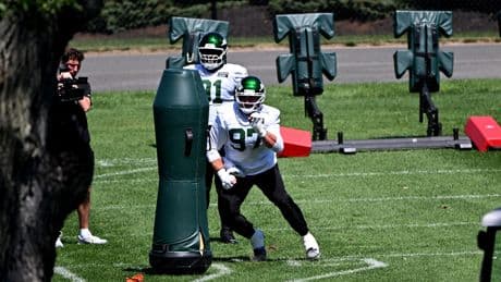 Harrison Phillips can already sense Jets’ arrow is ‘pointing up’ after trade from Vikings
