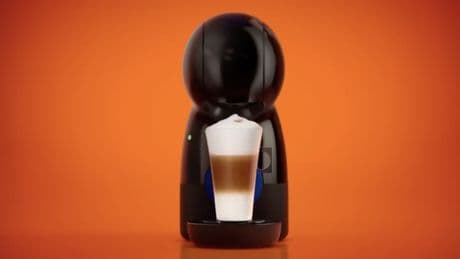 Espresso macchiato: de la canción de moda al café que puedes hacer en casa con esta cafetera por menos de 40 euros
