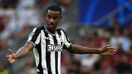 Isak resmen Liverpool'da! İsveçli yıldız için rekor bonservis