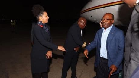 Gabon : Ali Bongo, ex-président renversé, est arrivé en Angola après presque deux ans de résidence surveillée