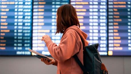 « J’ai vu qu’il allait faire presque 40 degrés à Paris. Je n’ai pas hésité à partir » : les Français de plus en plus adeptes de vacances à la dernière minute