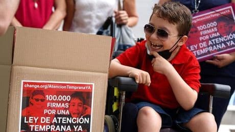 El Gobierno reparte 42 millones para reforzar las deficitarias terapias de atención temprana