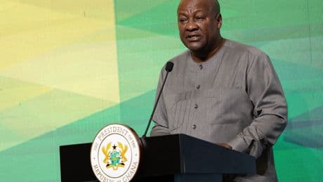 Immigration : le Ghana accepte d’accueillir des Africains de l’Ouest expulsés des États-Unis