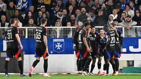 Ligue 1 : vainqueur à Auxerre, Lyon grimpe dans le Top 4 avant de retrouver Manchester United