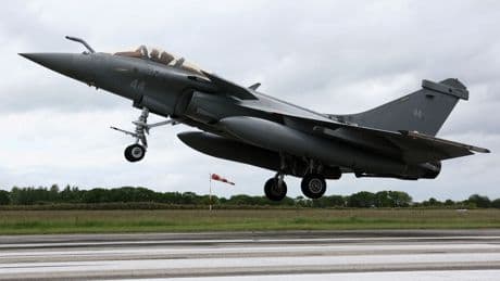 China revela la verdadera razón de la victoria de sus cazas contra los Rafale indios