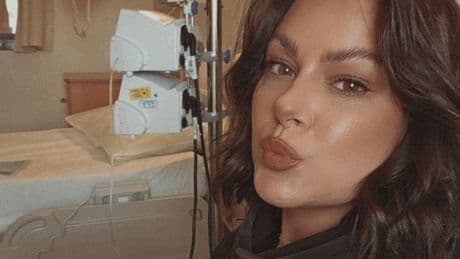 Woman fighting ovarian cancer had 10 organs removed after symptoms dismissed as IBS