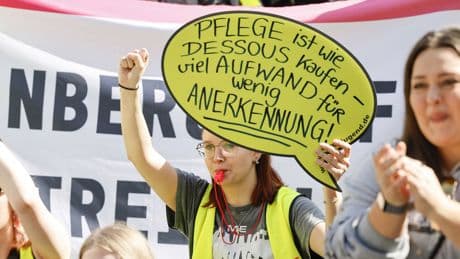 Pflegegeld | Wertet Pflege als Lohnarbeit!