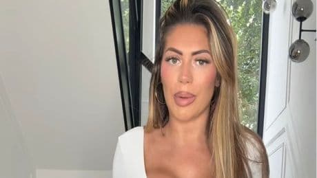 Chloe Ferry removes BBL after sobbing she wished she'd never touched her body