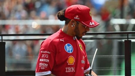 &quot;Hamilton deve ritirarsi, si sta prendendo in giro&quot;: Ecclestone brutale