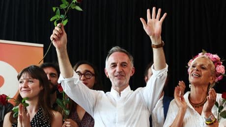 Logements inoccupés, tourisme, périphérique... Que propose Emmanuel Grégoire, candidat socialiste à la mairie de Paris ?