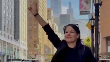 Baerbocks Video aus New York – peinlicher geht's nicht