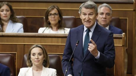 Feijóo ve urgente &quot;oxigenar&quot; a España del &quot;autoritarismo, mentiras y corrupción&quot; del Gobierno &quot;inquisitorial&quot; de Sánchez