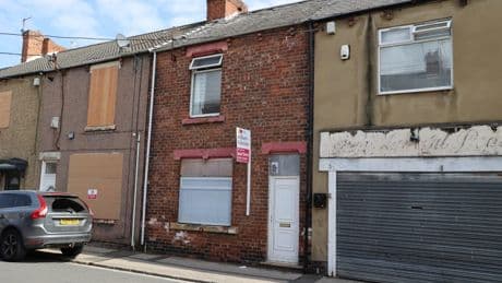 Britain’s CHEAPEST house boasting three bedrooms in popular seaside village could be yours for just £1