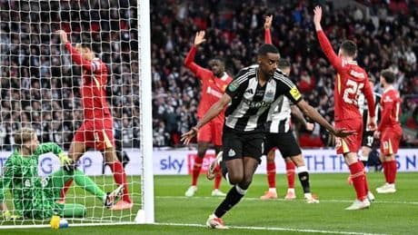 Au terme d’un long bras de fer, l’attaquant Alexander Isak rejoint Liverpool dans le plus gros transfert de l’histoire de la Premier League