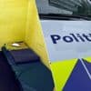 Rijverbod voor vrouw die brokkenparcours aflegt met kinderen in auto: “Ze kon niet eens ondervraagd worden, zo dronken was ze”
