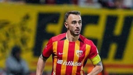 Zecorner Kayserispor Gökhan Sazdağı'nın Beşiktaş'a transfer olduğunu duyurdu!