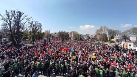 İstanbul'da Filistin'e destek yürüyüşü! "Çocuklar ölmesin, çocuklar yaşasın"
