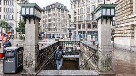 Brückenbauarbeiten: U3 am Wochenende zwischen Rathaus und Berliner Tor gesperrt