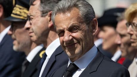 « Vous aurez l’expérience du pouvoir avant 2027 » : quand Nicolas Sarkozy tente de ressusciter sa carrière politique en conseillant le RN