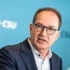 „Wir wollen diese Kreuze aufhängen“: Dobrindt will Kruzifix-Urteil für Schulen in Bayern nicht akzeptieren