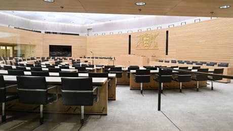 SPD-Politiker räumt Hakenkreuz-Schmiererei ein