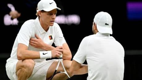 Wimbledon: Jannik Sinner profitiert von Dimitrows Verletzungs-Drama