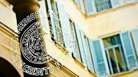 Mediobanca va avanti sul piano