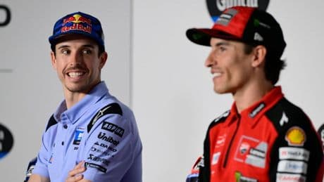 MotoGP emite la conversación con 'recadito' incluido de Marc Márquez a Alex Márquez: "No te regalo ni uno"