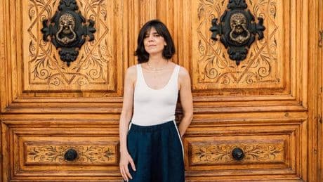 Lara Moreno, escritora: "Sobre nuestros cuerpos pivota la economía del mundo entero, gran parte de las políticas y la mala educación"