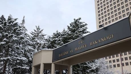 Hazine iki ihalede 48.2 milyar TL borçlandı