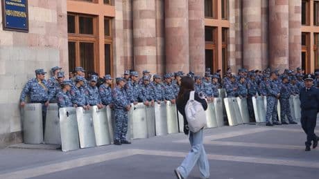 Arménie : le premier ministre affirme qu’un coup d’État a été déjoué