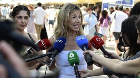 Díaz pide a PP y PSOE acabar con el «y tú más» e insiste en la creación de una oficina anticorrupción