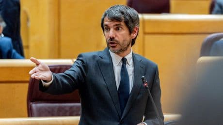 Urtasun pide “tranquilidad” ante el arancel de Trump: “El cine español se defenderá de cualquier ataque del Gobierno de EEUU”