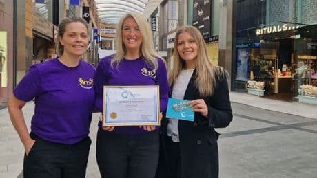 West Lothian mental health counsellor receives volunteer award from The Centre, Livingston