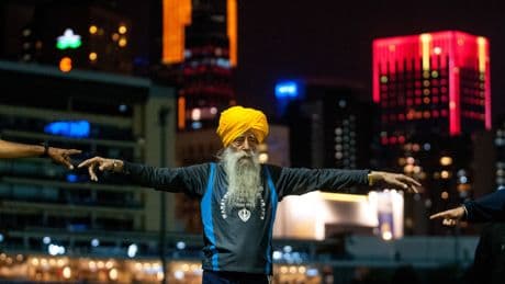 World’s oldest marathon runner, known as ‘Turbaned Torpedo,’ dies at 114 in hit-and-run