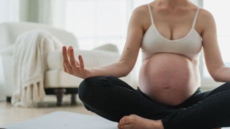 Hamile yogasının anne ve bebeğe faydaları neler?