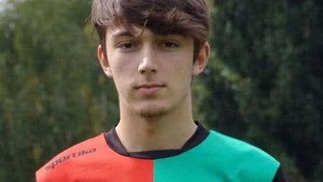 Scontro fra tifosi ultrà: Riccardo muore accoltellato alle spalle. Confessa un 19enne