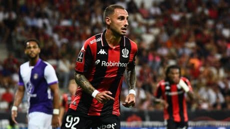 Mercato : «Il a une volonté de partir», confirme Franck Haise à propos de Jonathan Clauss, ciblé par le Bayer Leverkusen