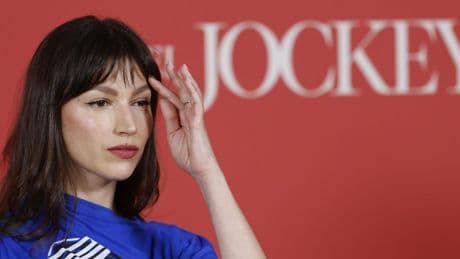 Úrsula Corberó: “Me gusta mucho que me miren, nunca me olvido de que soy actriz”