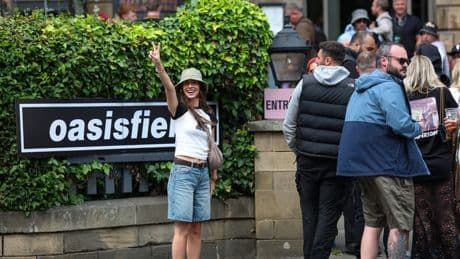 Un "effet Oasis"? Les prix flambent au Royaume-Uni et c'est en partie la faute des frères Gallagher