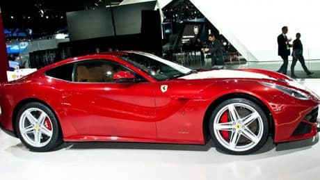 Ferrari, volano i conti: nel primo trimestre utile a 412 mln, ricavi a 1.791 mln (+13%). Consegne a 3.593 unità