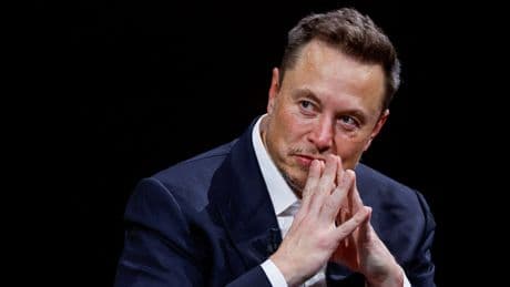 Er zahlt in bar und SpaceX-Aktien - Musk kauft Mobilfunk-Lizenzen für 17 Mrd. Dollar